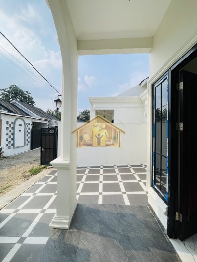 Teras — Rumah 1 Lantai Dekat Stasiun Depok Lama