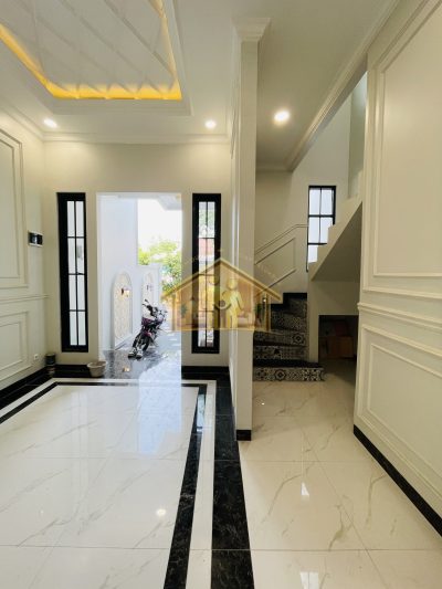 Ruang Tamu — Rumah 2 Lantai Dekat Stasiun dan Kawasan GDC